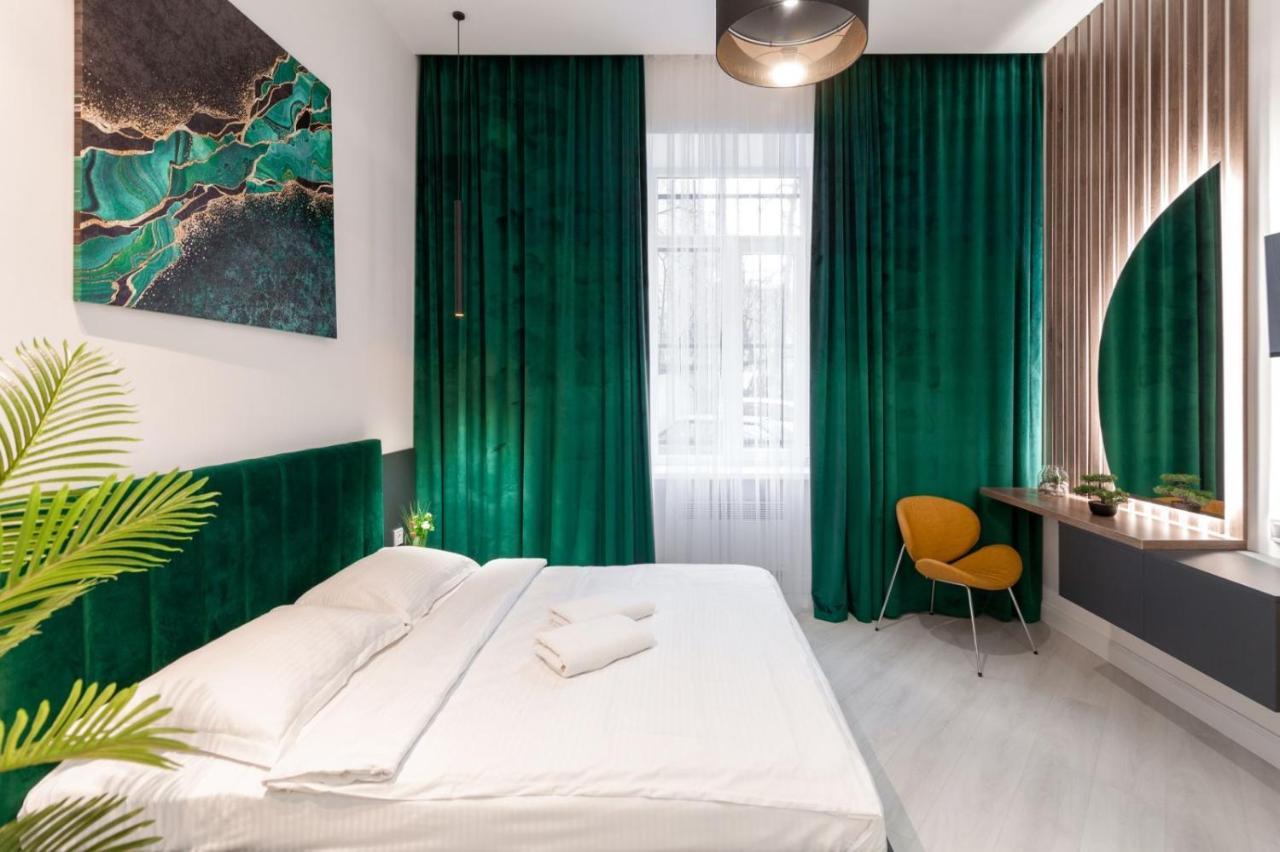 Зелені Апартаменти Біля Оперного Театру Flat In The City Center Lviv Eksteriør billede